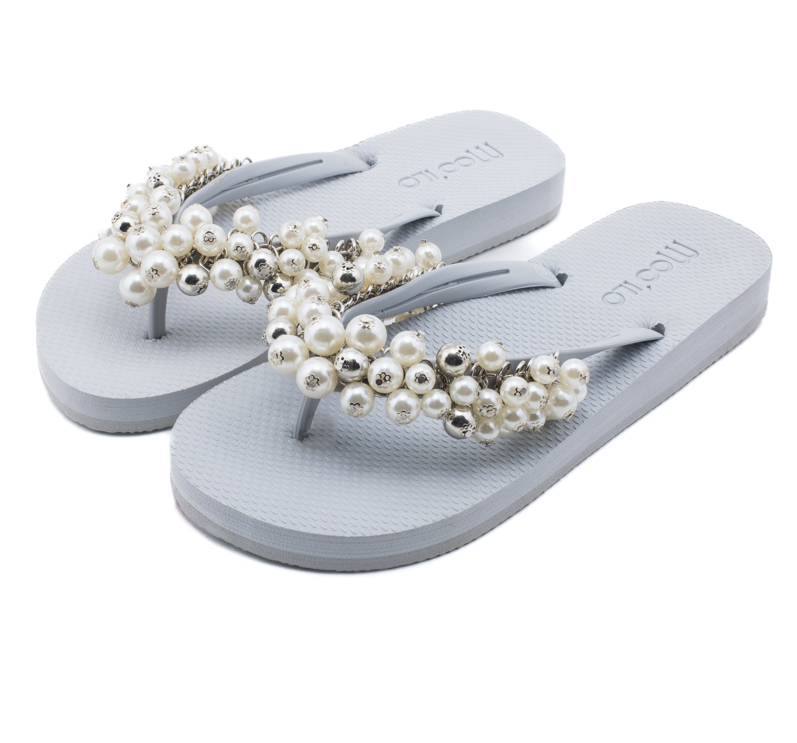 Flip-Flop / Perlen - Grau-Weiß-Silber / B Ware / Farbveränderung in der Sohle