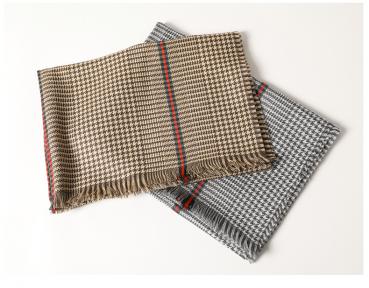 Rachel Hahnentritt brown small