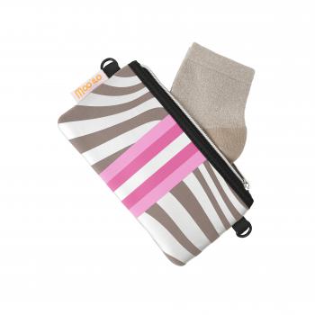 Socken - Wellen Taupe - Silber - Neopren Clutch Gr. 39 - 42